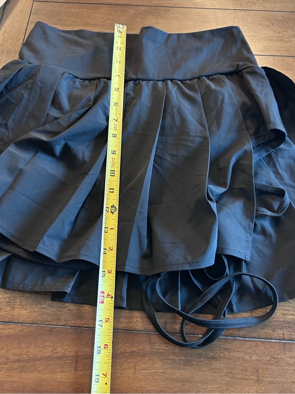 Halara Breezeful High Waisted Pleated 2-in-1 Asymmetric Hem Mini Skirt Large - Picture 11 of 11